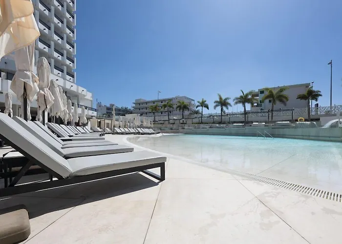 Caserio Hotel Playa del Ingles (Gran Canaria)